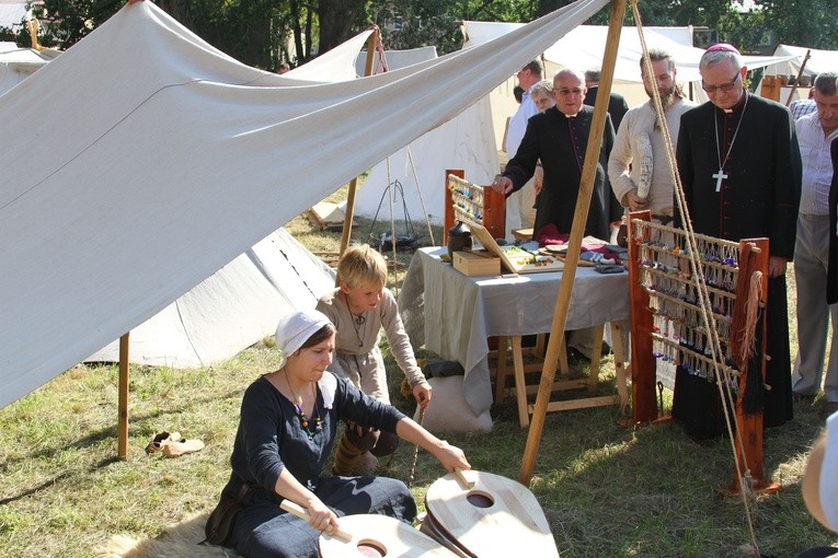 Diecezjalne dziękczynienie za chrzest Polski. 1