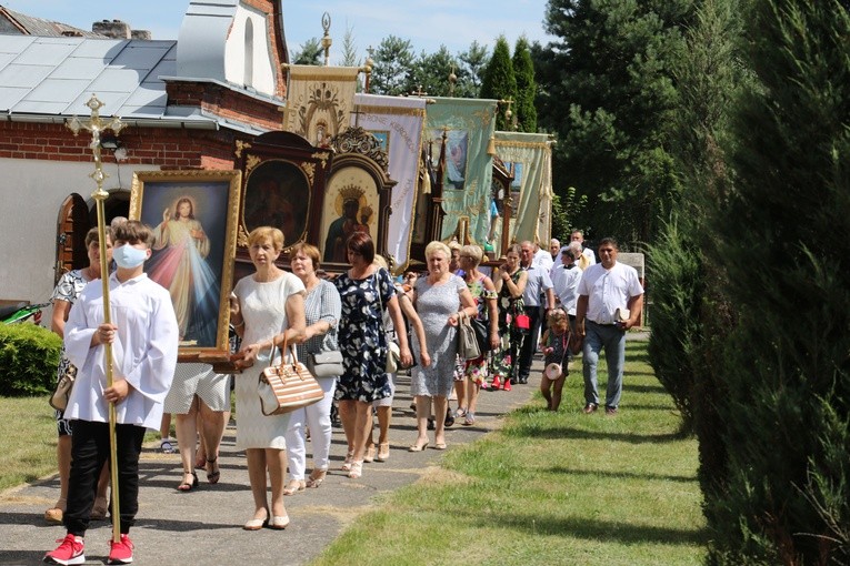 Odnowiony kościół w Lipowcu Kościelnym