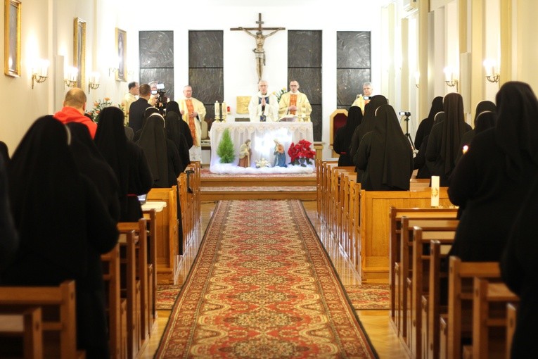 Płock. Święto zakonów u sióstr pasjonistek
