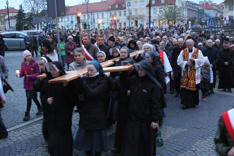 Droga Krzyżowa na ulicach Płocka
