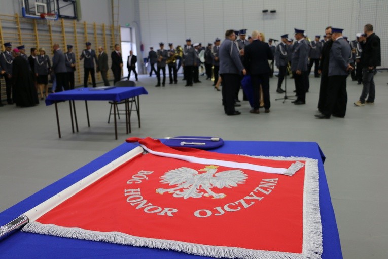 Sztandar dla policji w Przasnyszu