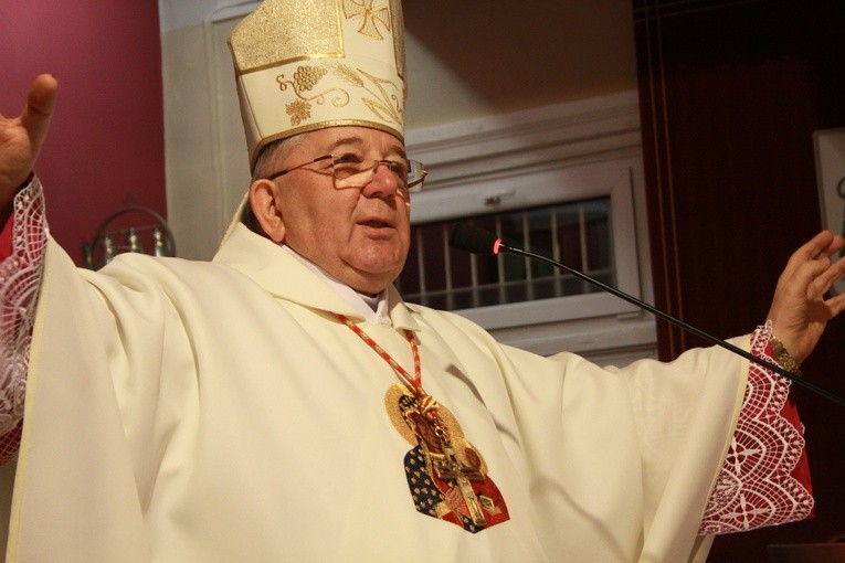 Biskup Roman Marcinkowski