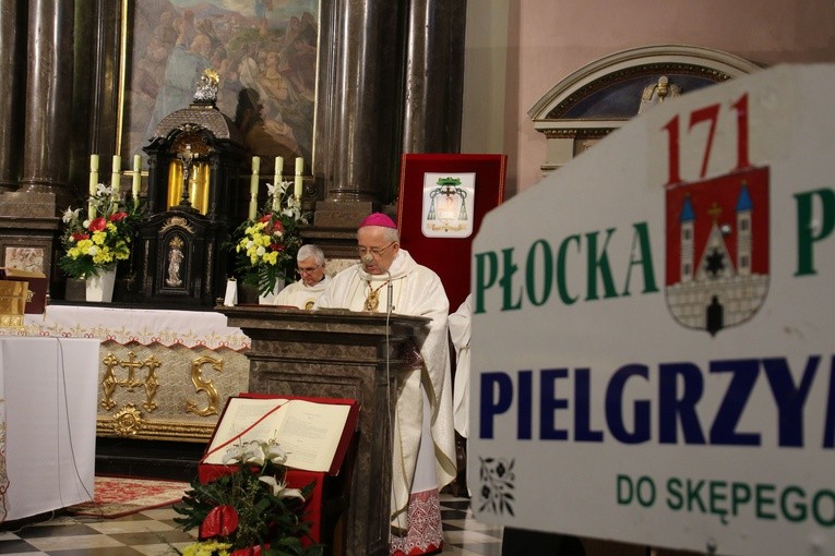 Płock. Wyjście pielgrzymki do Skępego