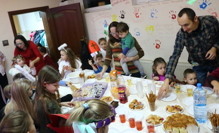 Bal Wszystkich Świętych Domowego Kościoła