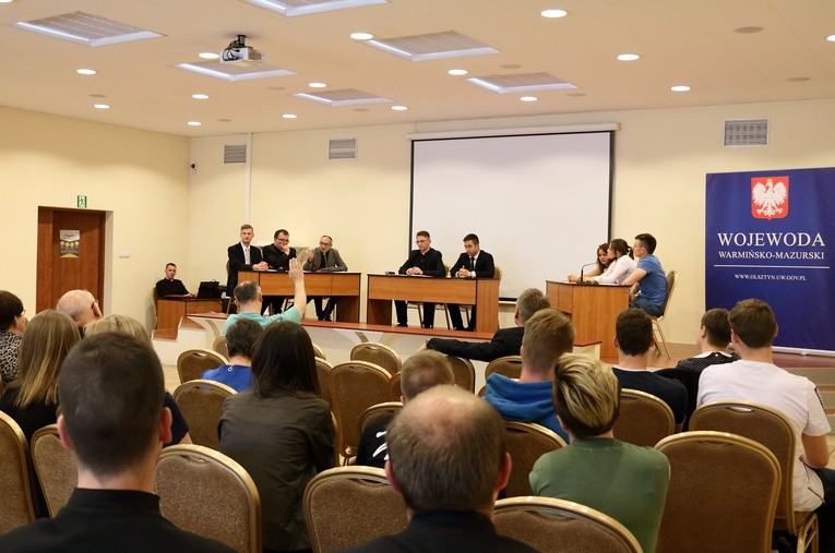Konferencja o tożsamości młodzieży 