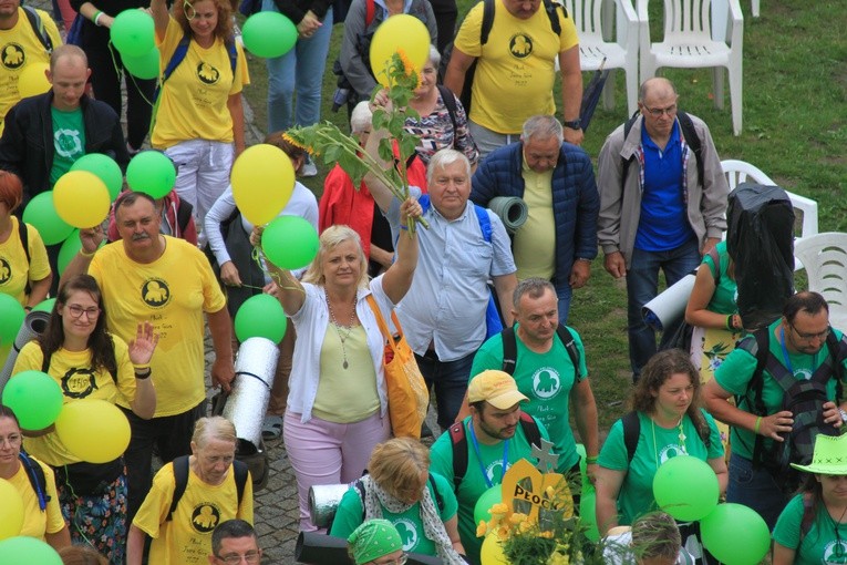 Pielgrzymka. Wejście na szczyt - cz. 1