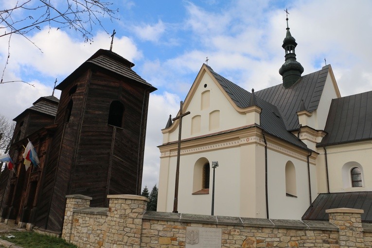 Lubienia i Krynki. Miejsca urodzenia i chrztu bł. abp. Nowowiejskiego