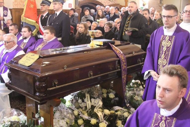 Pogrzeb ks. Sławomira Grzeli