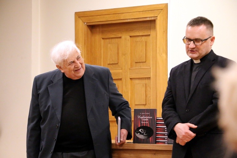 Płock. Promocja książki ks. A. Kondrackiego