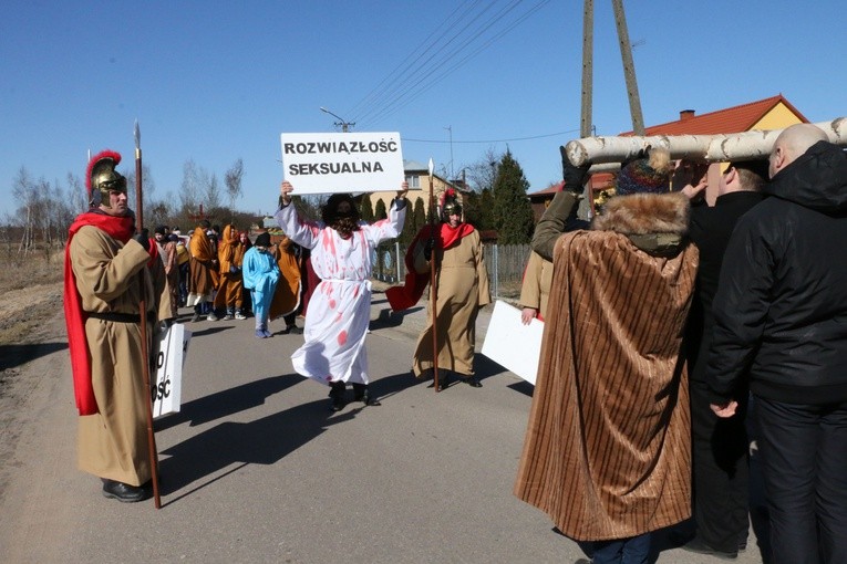Droga Krzyżowa w Bogatem