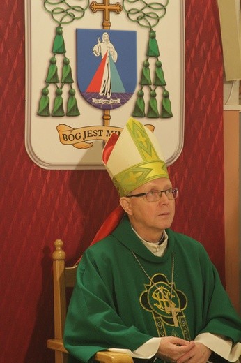Byli alumni-żołnierze w Pomiechowie