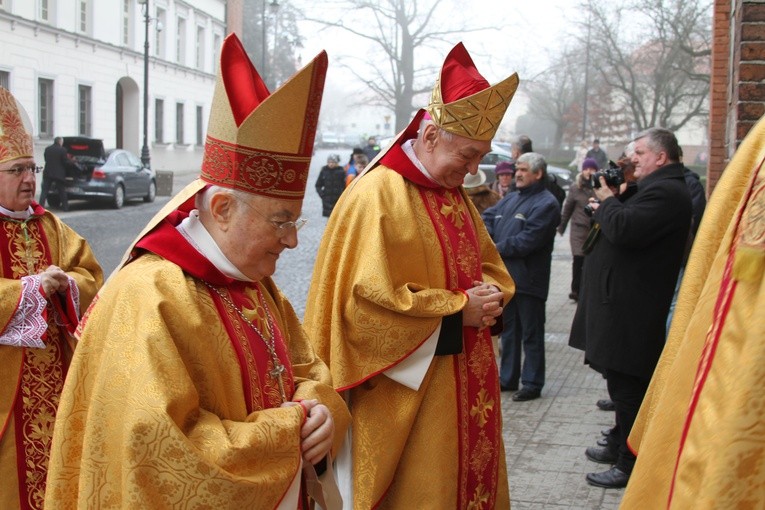 Święcenia biskupie w Płocku - cz. 3