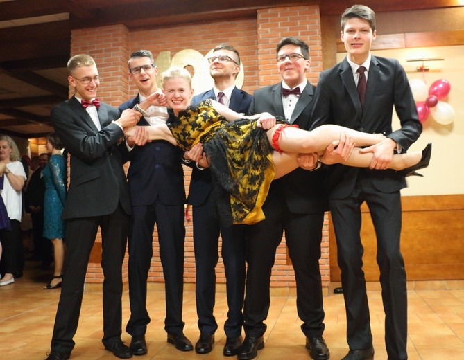 Studniówka - pijarzy Elbląg
