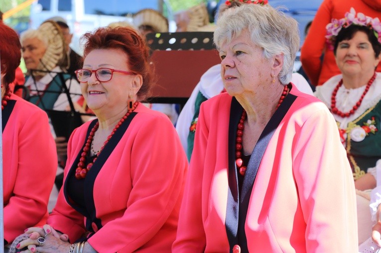 XVII Przegląd Zespołów Śpiewaczych "Seniorada"