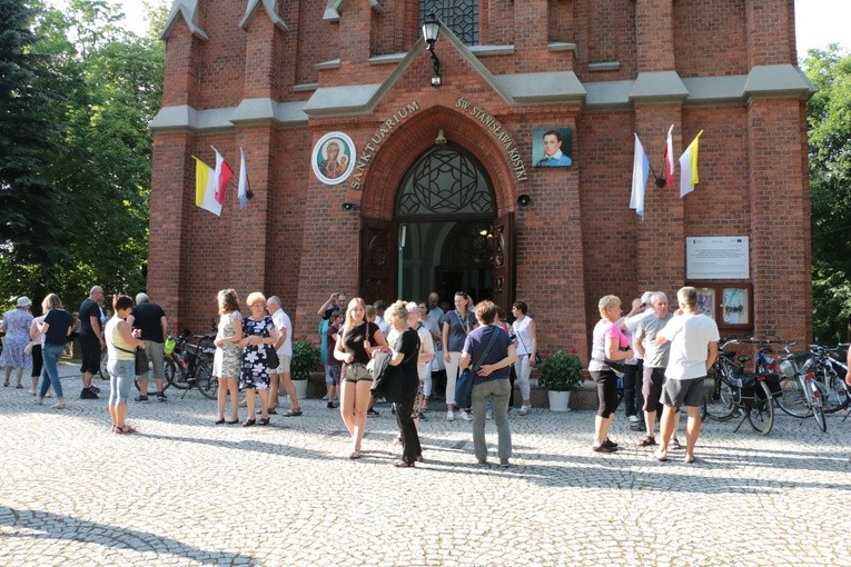 Rowerowa pielgrzymka z Rypina do Rostkowa