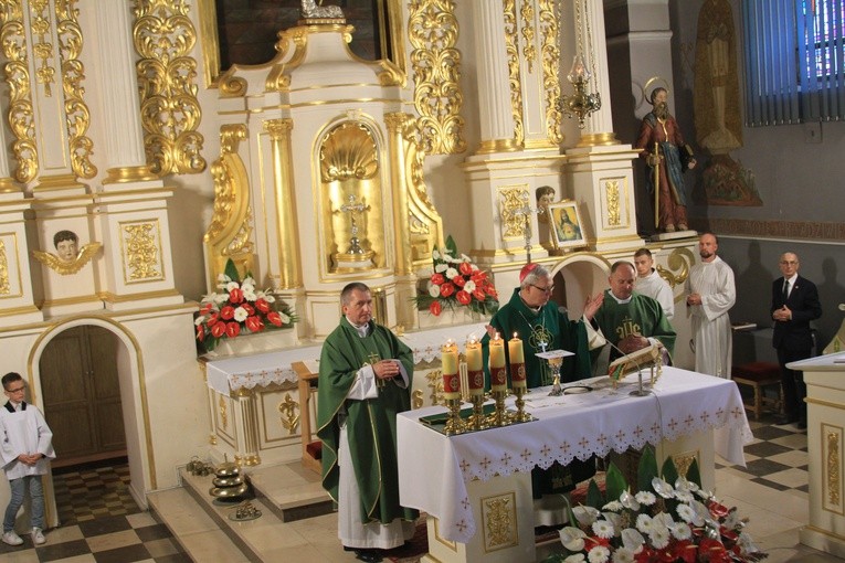 Byli alumni-żołnierze w Pomiechowie