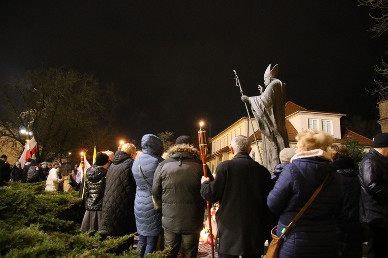 Płock. Apel Papieski