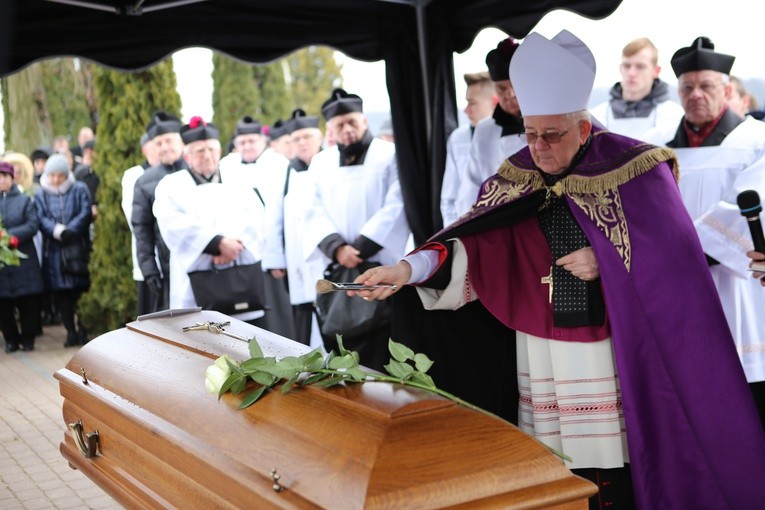 Pogrzeb ks. kan. Zygmunta Ignatowskiego