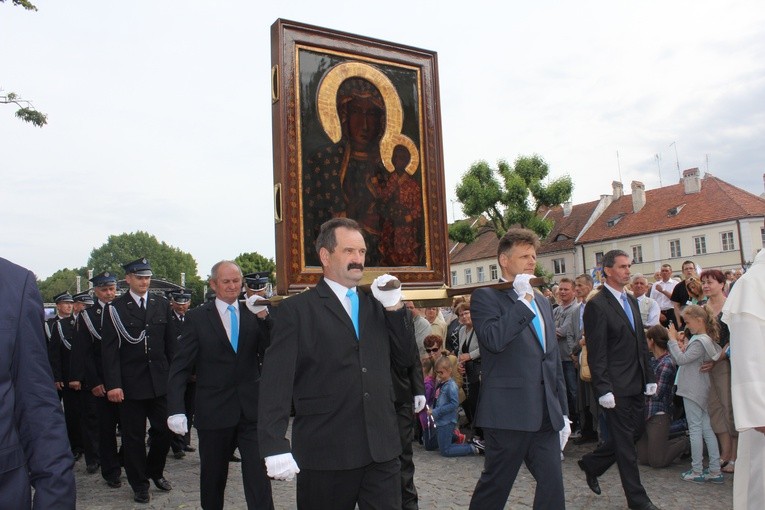 Pułtusk. Procesja do bazyliki