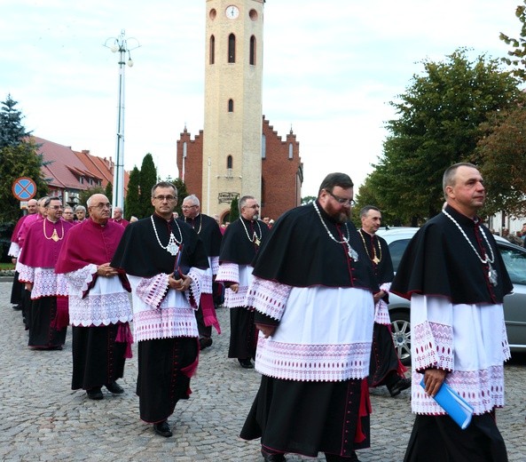 Nowy Staw - instalacja kanoników