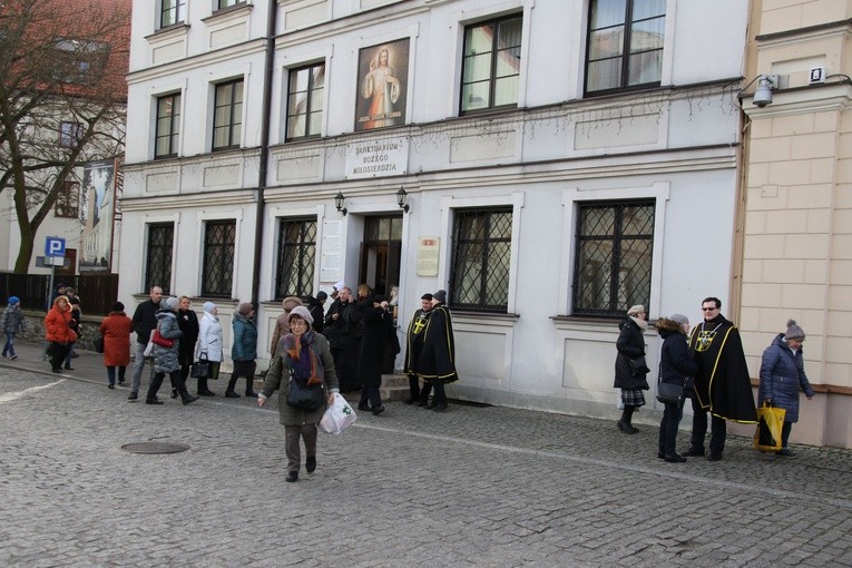 Rocznica objawień Jezusa Miłosiernego w Płocku. Część II