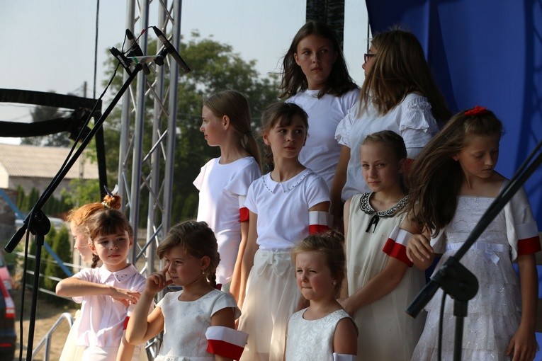Koncert patriotyczny w Dąbrowie