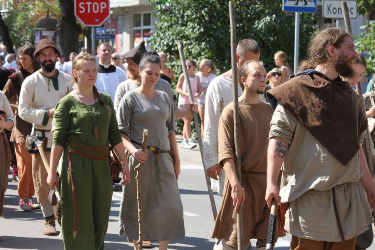 Diecezjalne dziękczynienie za chrzest Polski. 1