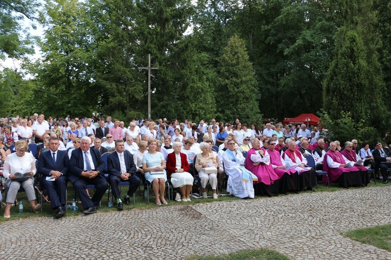 Koronacja w Smardzewie. Część I