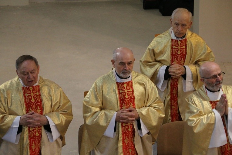Płock. Święto Miłosierdzia w sanktuarium - cz. 2