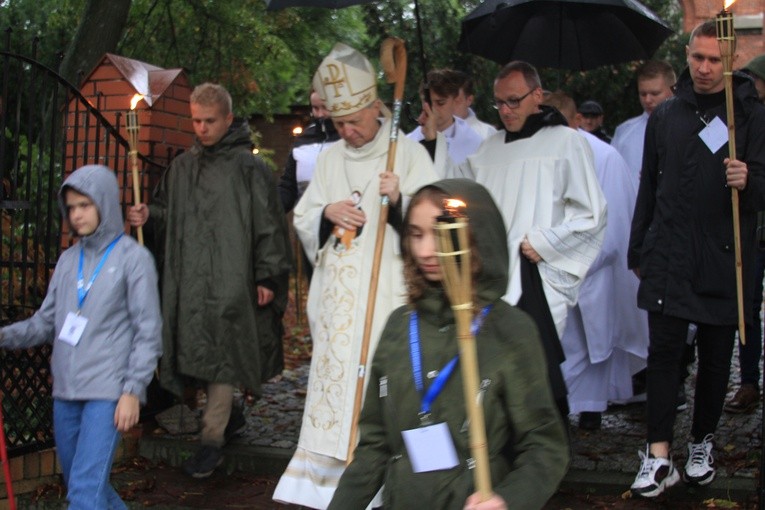 Rostkowo. Pielgrzymka młodzieży
