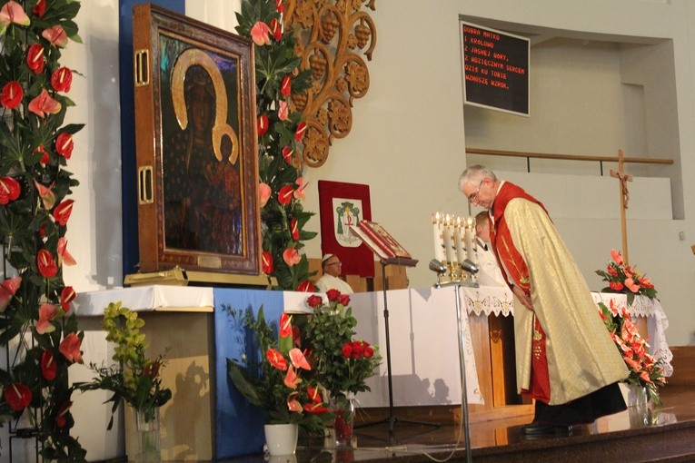 Płock. Nawiedzenie w parafii św. Jadwigi Królowej