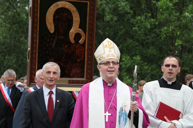 Biała. Nawiedzenie w parafii św. Jadwigi Śląskiej