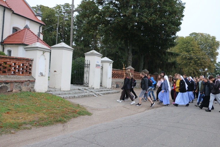 II Młodzieżowa Płońska Piesza Pielgrzymka do Czerwińska n. Wisłą