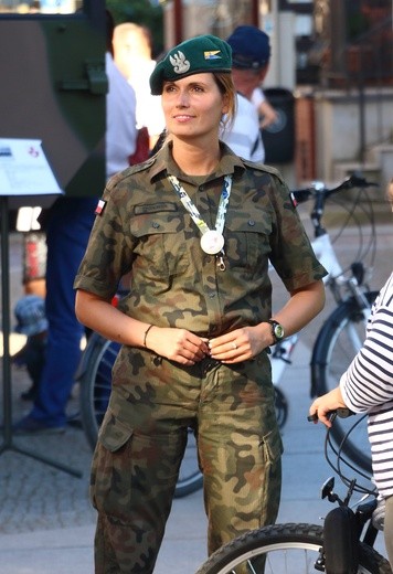Rocznica powstania 16. PDZ