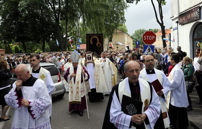 Pułtusk. Nawiedzenie w parafii św. Jana Pawła II