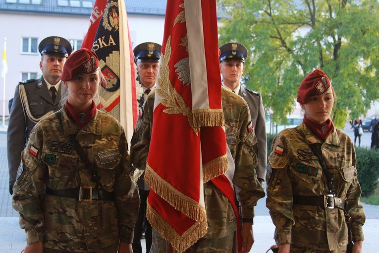 Płock. Odsłonięcie tablicy upamiętniającej Witolda Pileckiego