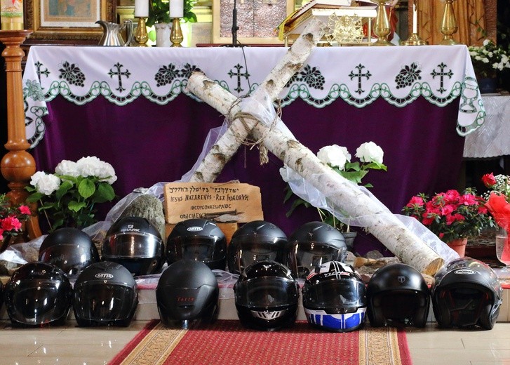 VI Papieski Zlot Motocyklowo-Samochodowy