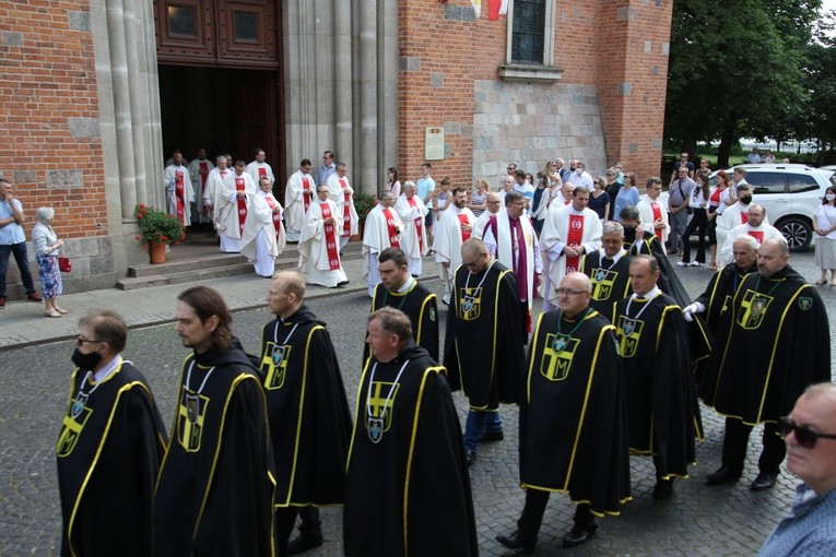 Płock. Poświęcenie mozaiki w oknie papieskim