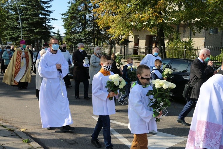 Mława. Poświęcenie pomnika Dzieci Nienarodzonych