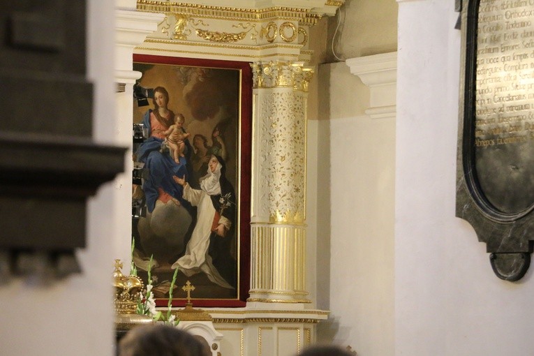 Krasne. Poświęcenie odnowionego ołtarza