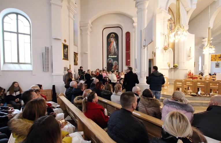 Morąg - schola Trójeczka