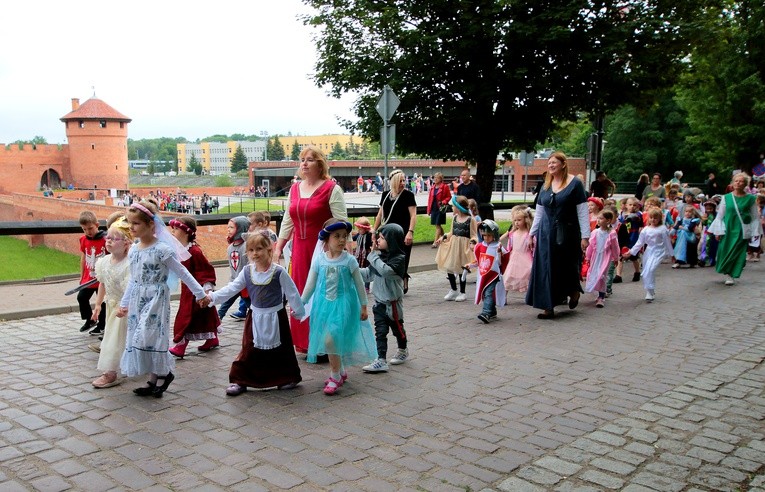 Malbork - barwny korowód