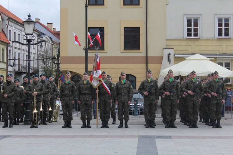 95 lat z Krzyżem Walecznych