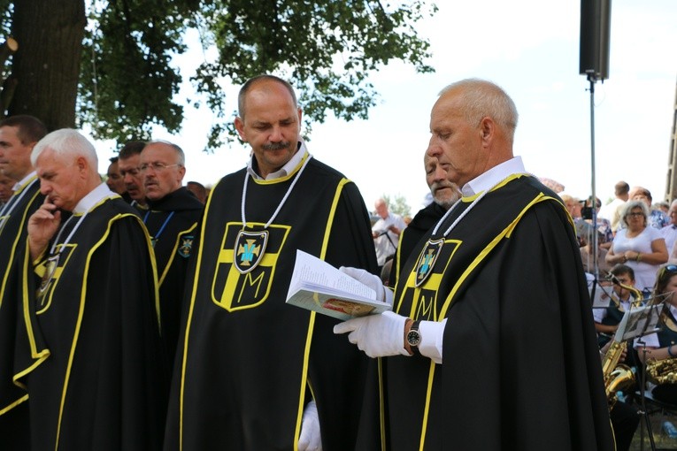 Koronacja w Smardzewie. Część I