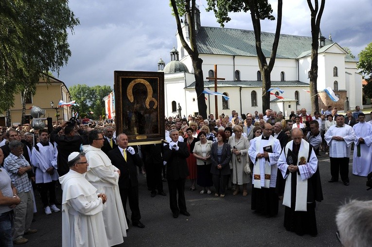 Pułtusk. Nawiedzenie w parafii św. Jana Pawła II