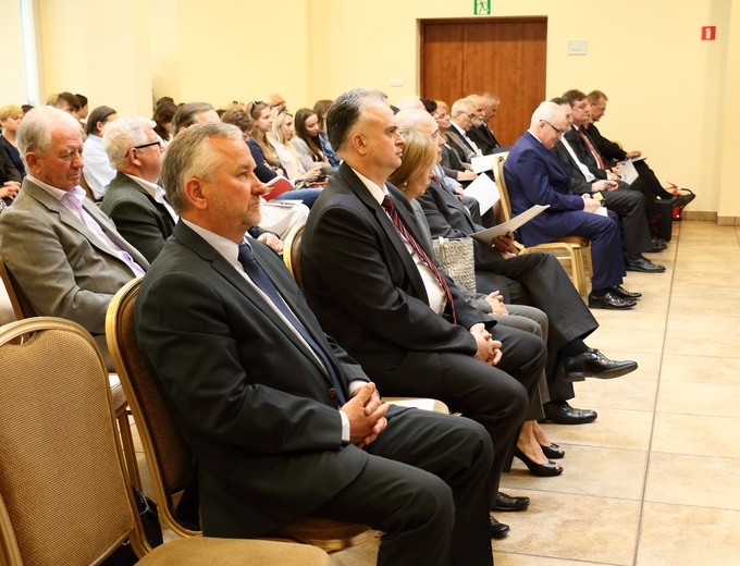 Konferencja o tożsamości młodzieży 