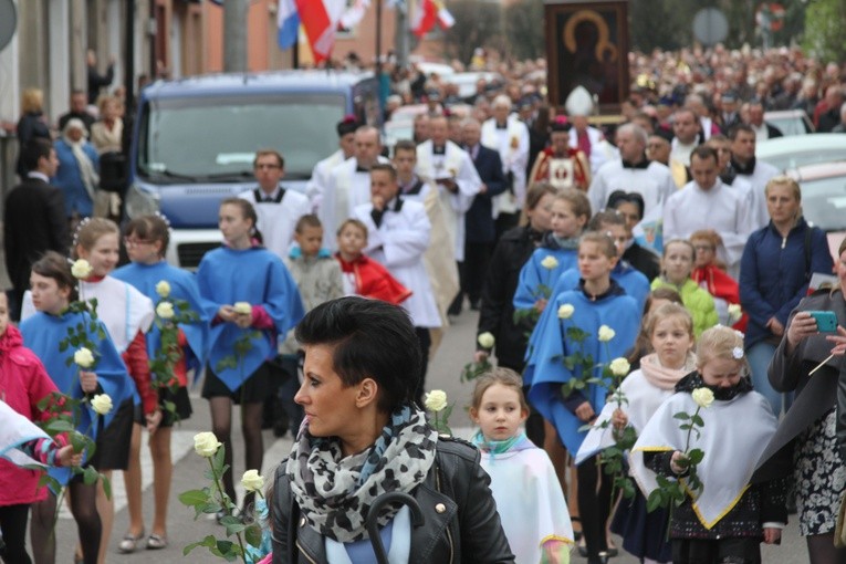 Rypin. Nawiedzenie w parafii Trójcy Świętej