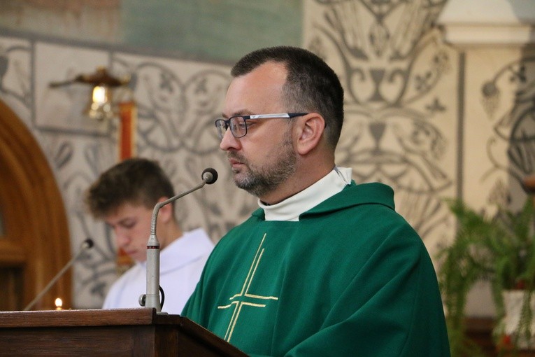 Ks. rektor Tomasz Brzeziński zaprasza do modlitwy w płockim sanktuarium Bożego Miłosierdzia.