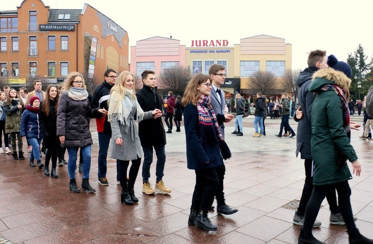 Polonez na placu Jagiellończyka