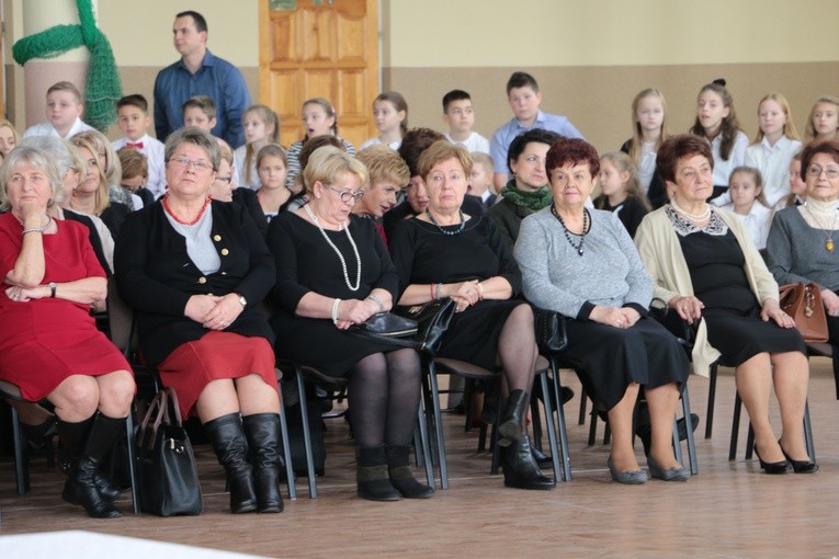 50-lecie Szkoły Podstawowej nr 2 w Makowie 